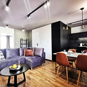Gliniana ~ Self Check-in 24h ~ Lift Apartament Wrocław