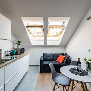  Apartament Neo Sky Apartment, Free Parking, 15 Min Walk Old Town&kazimierz - By Homelike